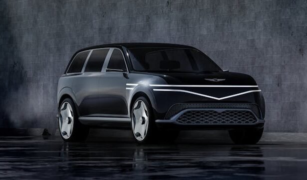 electric luxury cars, luxury EVs